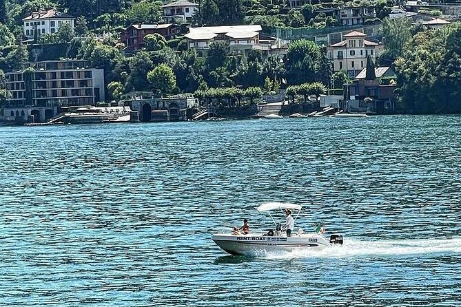 1 Hour Boat Rental Without License 40cv Engine on Lake Como - Cernobbio, Villa d’Este, and the lakeside villas you see from the water