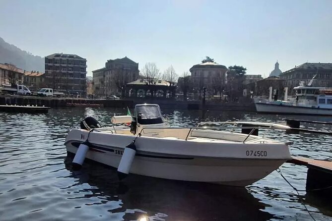 1 Hour Boat Rental Without License 40cv Engine on Lake Como - Getting comfortable fast: staff instruction and how it shows up