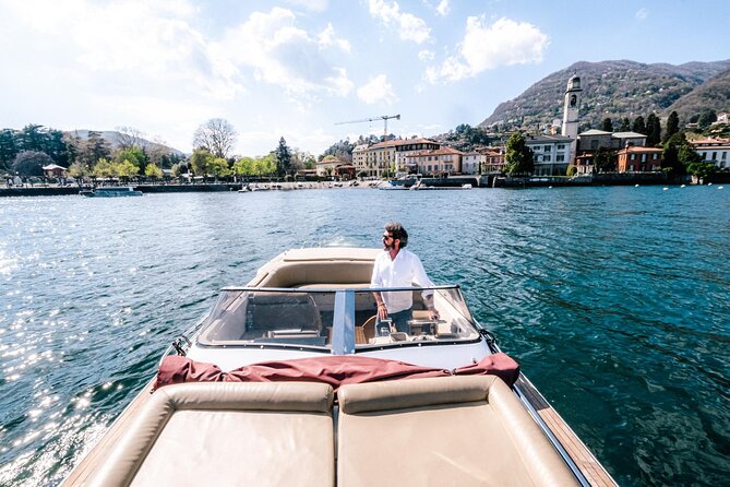 1 Hour Private and Guided Cruise on Lake Como by motorboat - Villa Olmo and Centro Volta: Where Classic Meets Present-Day Use