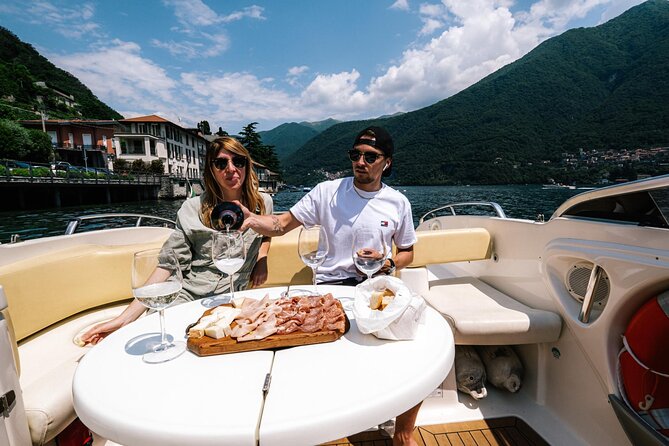1 Hour Private Cruise on Lake Como Motoscafo Cranchi - How the private cruise works (and what you’re really paying for)