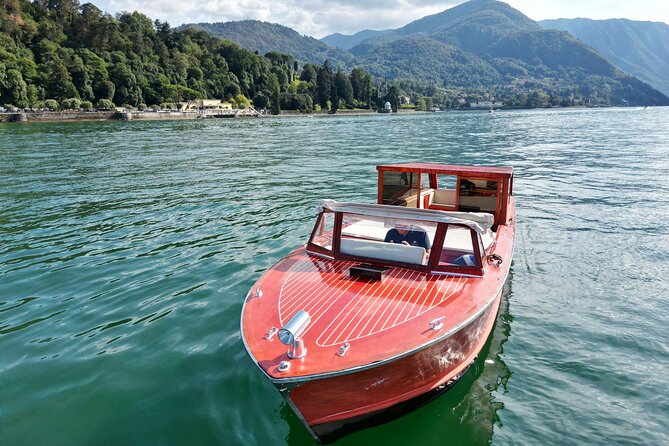 1 Hour Private Wooden Boat Tour on Lake Como 10 pax - Cernobbio: luxury villas and the Paris of the Lario nickname