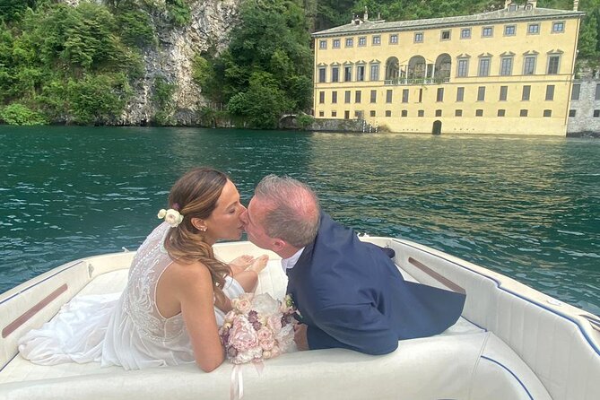 2 Hours Private and Guided Cruise to Lake Como Mostes boat - Torno and Blevio: Villa Pliniana, Il Sereno, and Mandarin Oriental Territory