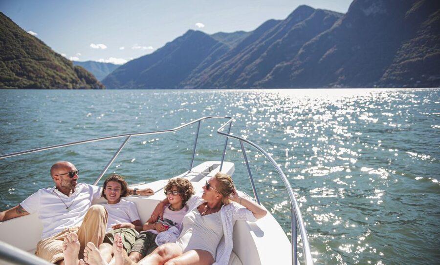 2 hours Private boat tour on lake of Como - The Route Logic: Many Famous Stops, No Overloaded Day