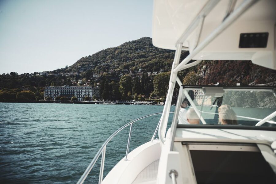 2 hours Private boat tour on lake of Como - Stop-by-Stop: Blevio to Cernobbio