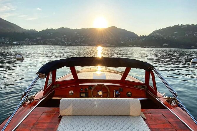 2 Hours Private Wooden Boat Tour on Lake Como 10 pax - Step-by-step: Como shoreline highlights from the water