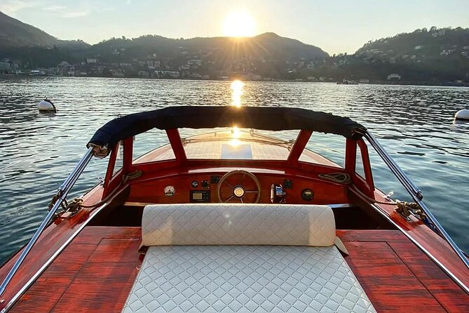 2 Hours Private Wooden Boat Tour on Lake Como 6 pax - Villa Olmo and the Como-to-Cernobbio Stretch