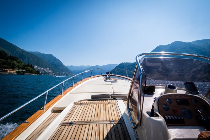 2H Private Cruise on a beautiful wooden speedboat on Lake Como - Cernobbio to Moltrasio: Visconti, Villa Erba, and the Versace connection