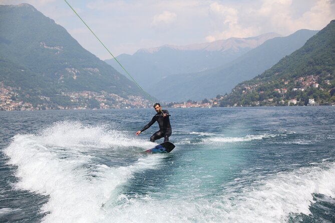 2H Wakeboard and Wakesurf on Lake Como with Mastercraft Boat - Who should book this wakeboard and wakesurf session (and who might skip)