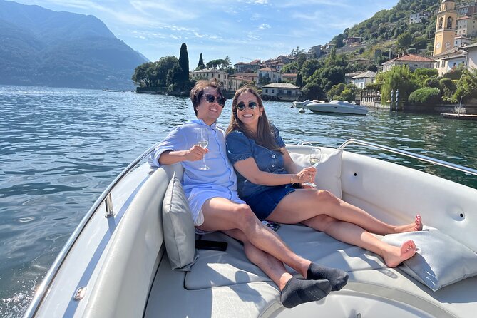 6 hour boat tour with captain on Lake Como - Varenna across the water: Lover’s Walk and Vezio Castle