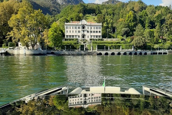 Best of Lake Como: guided visit to Villa Carlotta + 1 h private watertaxi cruise - Heading toward Bellagio: Villa Melzi and the lake views south of the action