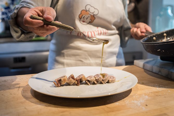 Cernobbio: Show Cooking & Dining at a Local’s Home - Finding your host home near Via Privata Colorina