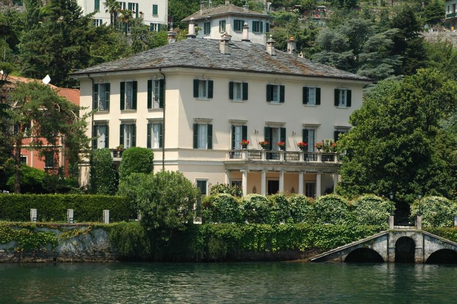 Como: Luxury Boat Tour on Lake Como - Como to Cernobbio: Villa Erba and the classic shore shots