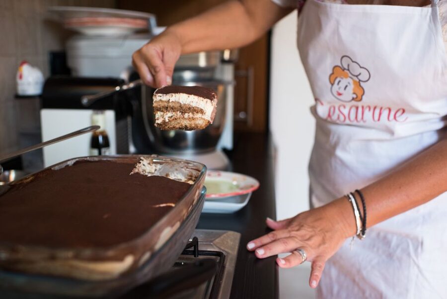 Como: Pasta and Tiramisu Class at a Local's Home - Wine, coffee, and the table meal: how the social part actually works