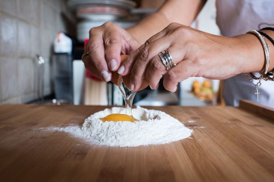Como: Pasta and Tiramisu Class at a Local's Home - Address privacy and timing: the one logistics issue to plan for