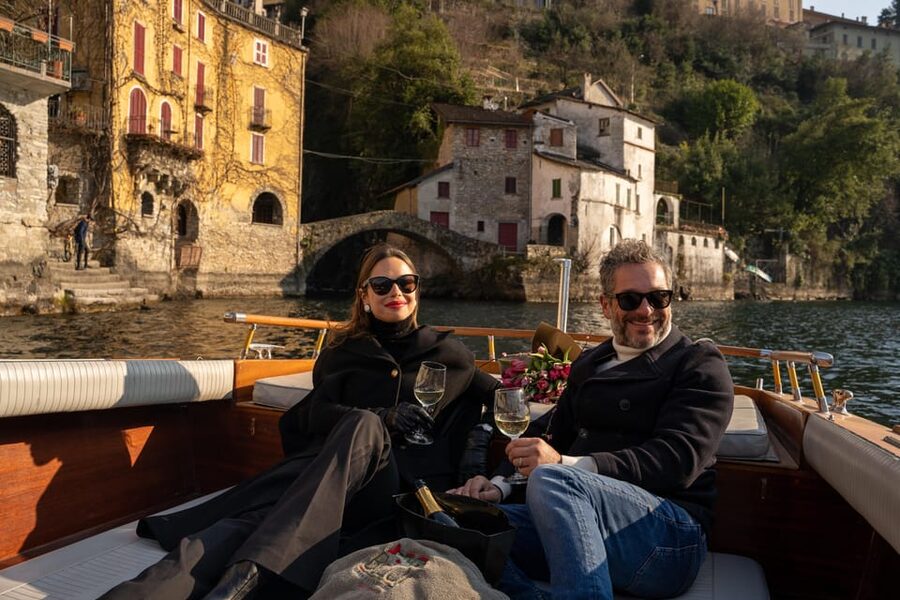 Como: Private Classic Wooden Boat Tour with Prosecco - Key things to know before you go