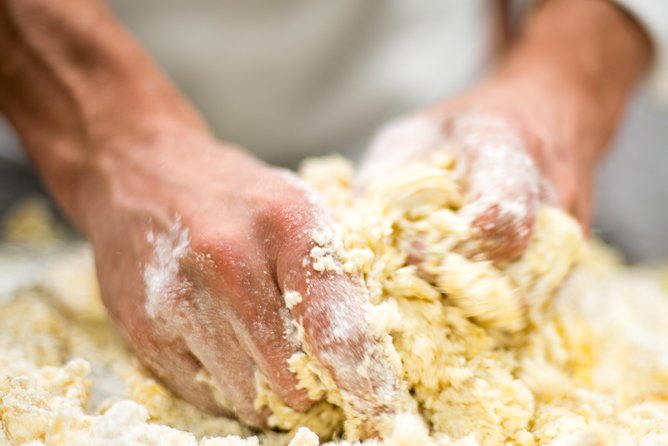 Cooking Lesson in Bellagio with famous Chef Luigi Gandola - The Teacher Experience: Comfort, Energy, and Real Guidance