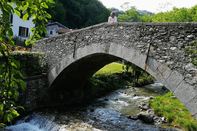 E-Bike Tour around Three Lakes and Idyllic Mountain Life - Porlezza on the water: coffee or ice-cream right by the lake