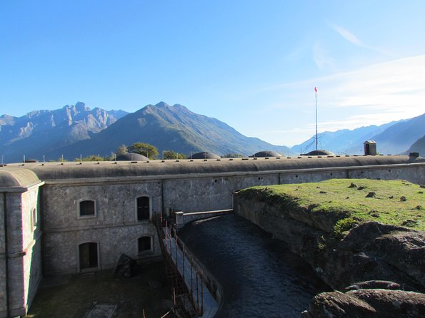 Forte Montecchio Nord Entrance Ticket - The view factor: best time to catch the lake from inside the fort