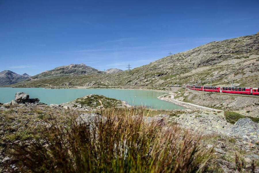 From Como: St. Moritz and Tirano Trip with Bernina Express - Como to St. Moritz: how the day starts and why it works
