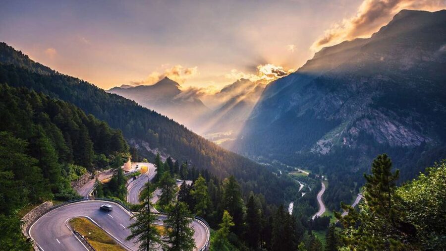 From Lake Como: Bernina Red Train Tour to St. Moritz - Key things to know before you go