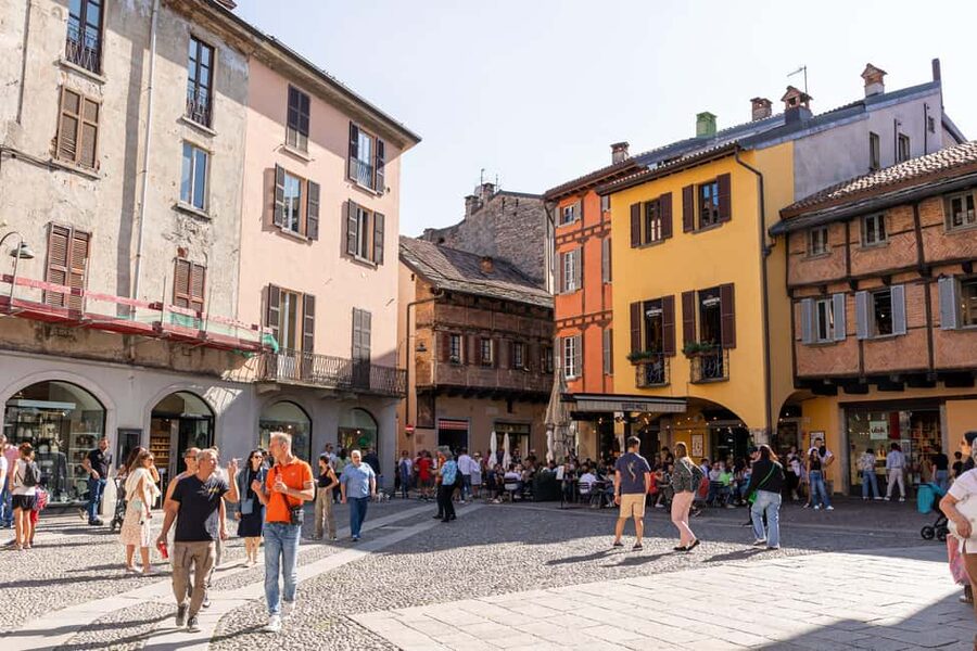 From Milan: Como & Bellagio Day Tour & Scenic Lake Cruise - Como walking time: Gothic Cathedral, squares, and the real feel of town