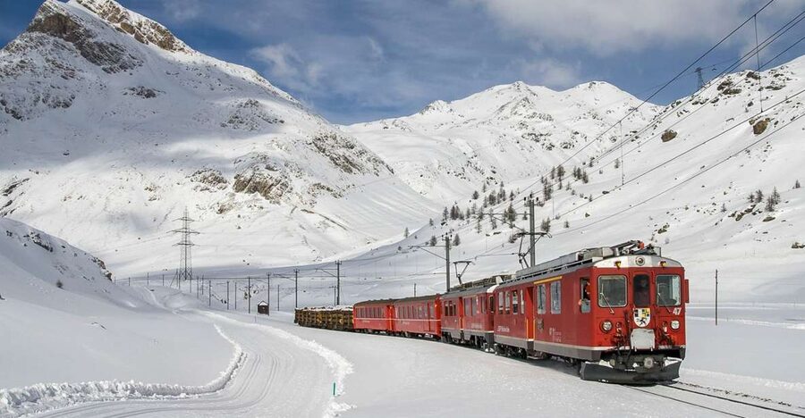 From Milan: Lake Como Cruise, St. Moritz & Bernina Red Train - Lake Como from Milan: the early boat cruise that makes it feel special