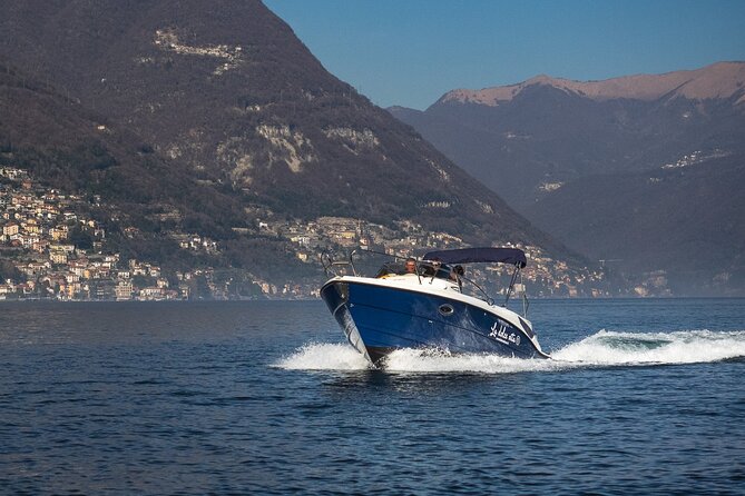 Glamour tour (3 H) speed boat stop in Bellagio - Bellagio by boat: the promontory village that makes car travel feel slow