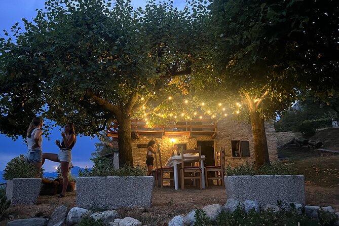 La 'Dolce Vita' Hike to Mountain House with Lake View Aperitivo - Who should book this evening hike (and who might not)