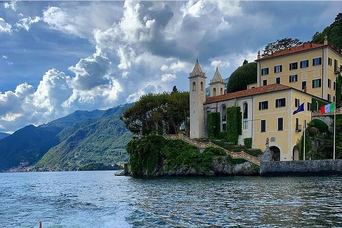 LA DOLCE VITA : Lake Como 1h Cruise + Villa Balbianello (Guided) - Arriving at Villa Balbianello: gardens first, photos first