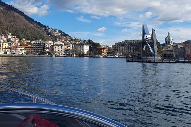 Lake Como: 2 Hours Boat Rent Without License - Price math: $262 per group plus the €100 on-board payment