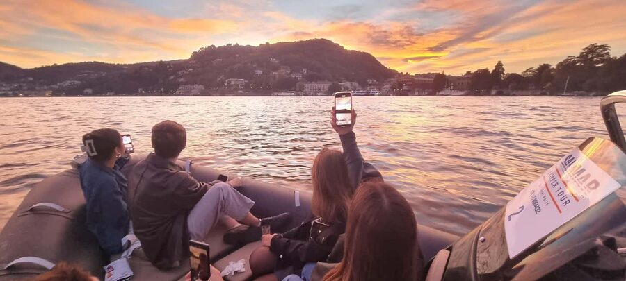 Lake Como: Aperitivo Cruise with Prosecco at Sunset - Key moments worth planning around