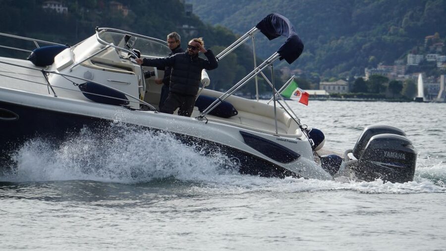 Lake Como: Dreamer Private Tour 1 hour Eolo boat - The Meeting Point That Keeps Things Simple: Bar Lario to Como Return