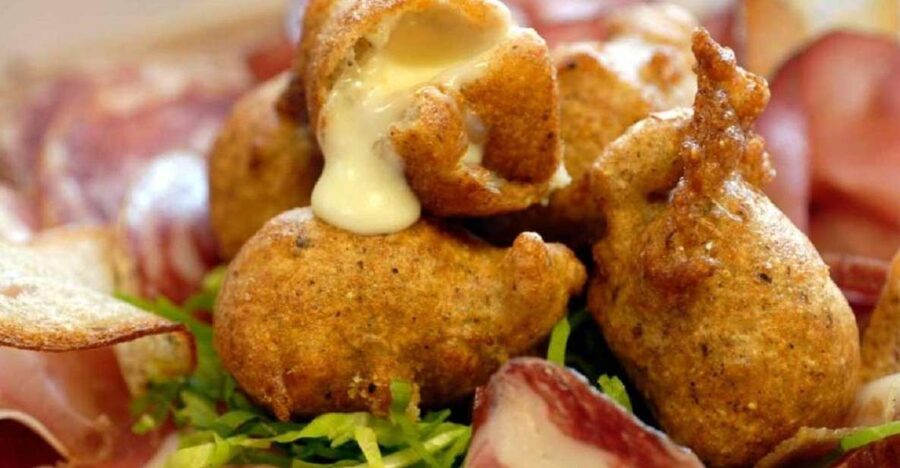 Lake Como: Food Walking Tour - Meeting in Piazza Duomo and the 3.5-Hour Rhythm