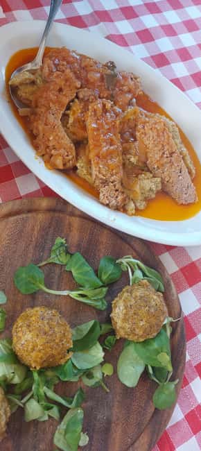 Lake Como: Food Walking Tour - Sciat and Nuvola Cake: Crunchy Cheese Meets Cloud-Soft Dessert