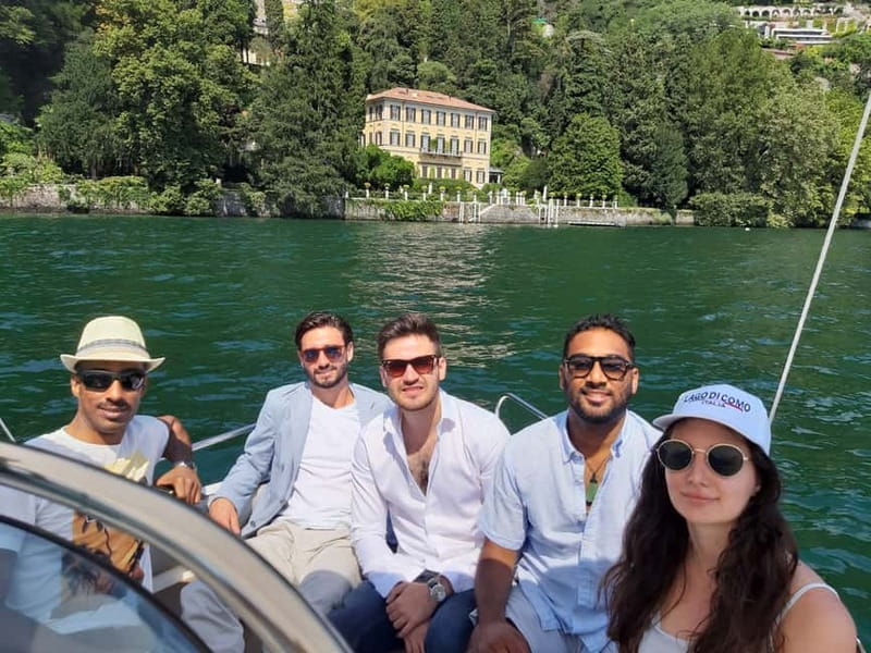 Lake Como: Shared Group or Private Boat Tour - Moltrasio and the celebrity string: Versace, Passalacqua, and Laglio