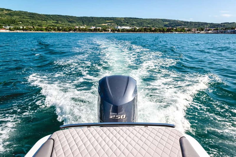 Lake Como: Shared Group or Private Boat Tour - Shared group, intimate vibe: what “max 6” really means for you