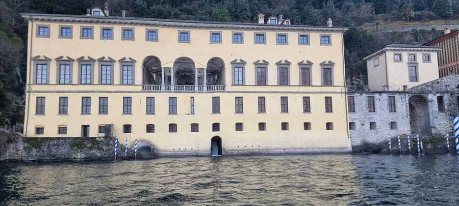 Lake Como: Shared or Private 2 Hours Boat Tour with Aperitif - Getting on board: Sant’Agostino Dock and the 2-hour rhythm