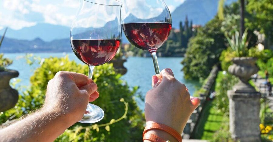 Lake Como: Winery Tour with Wine Tasting - How to Get There: Bus, Hydrofoil, or the Upslope Walk