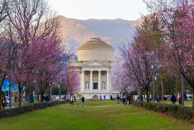 Milan: Lake Como, Bellagio, and Varenna Day Trip & Cruise - Bellagio Free Time: Gardens, Streets, Stairways, and That Lakefront Magic