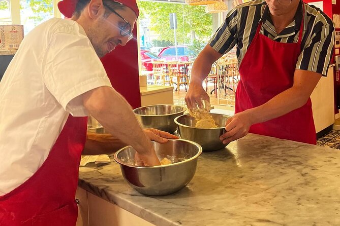 Premium Pizza Making Class at a Pizzeria in Como - Como’s Pizza Class: a hands-on lesson, not a show