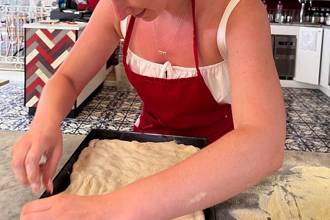 Premium Pizza Making Class at a Pizzeria in Como - Toppings and Margherita rolling: you build your own pizza