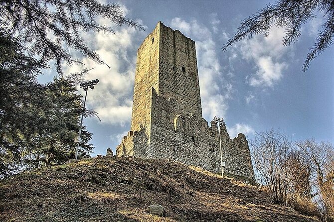 Private 2-Hour Tour of the Medieval Castle over Lake Como - How the 1-Hour Walk Through Parco Spina Verde Sets Up the Day