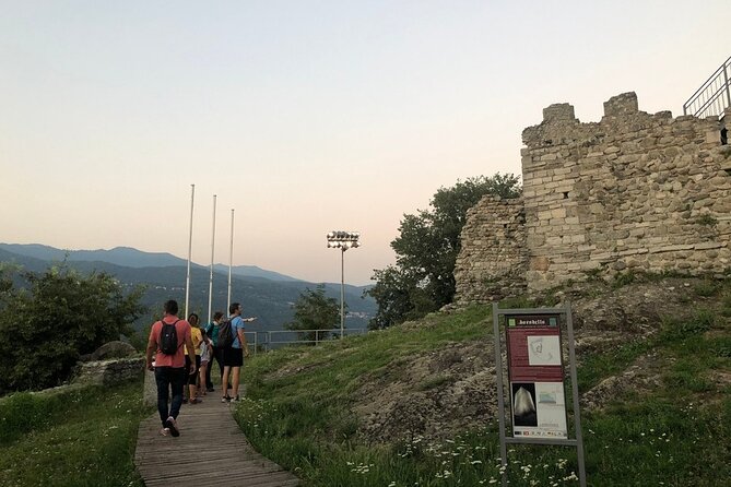 Private 2-Hour Tour of the Medieval Castle over Lake Como - A Quick Word About the Guide Experience