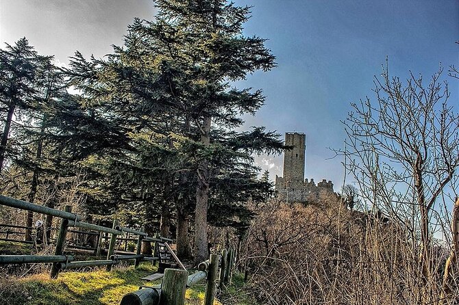 Private 2-Hour Tour of the Medieval Castle over Lake Como - Entering Castello Baradello: Walls, Tower of Time, and a 360° Terrace