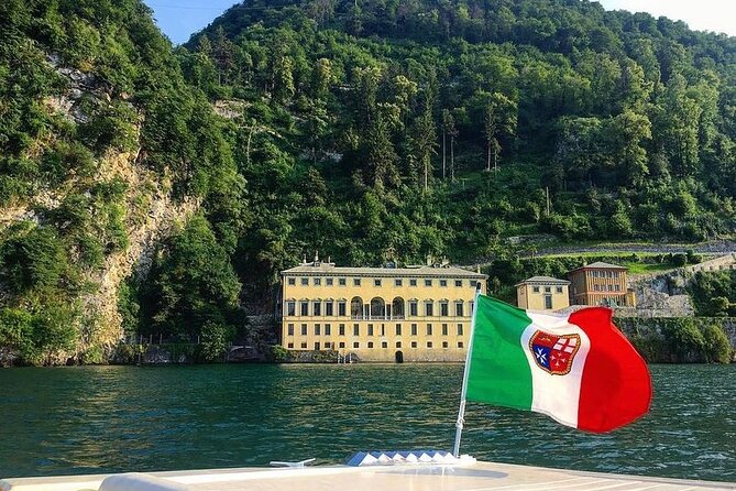 Private Boat Tour on Lake Como with Exclusive Sport Cruiser - Onboard comfort details that make or break a Lake Como day