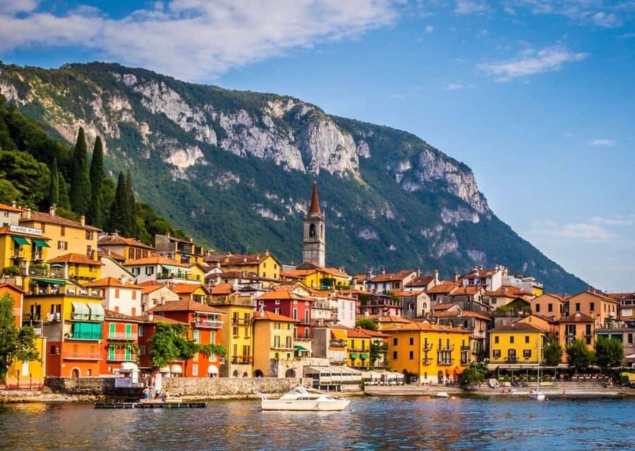 Private Day Trip to Lake Como & Lugano from Zürich by Car - Bellinzona: UNESCO castles and fortress views (the city of three)