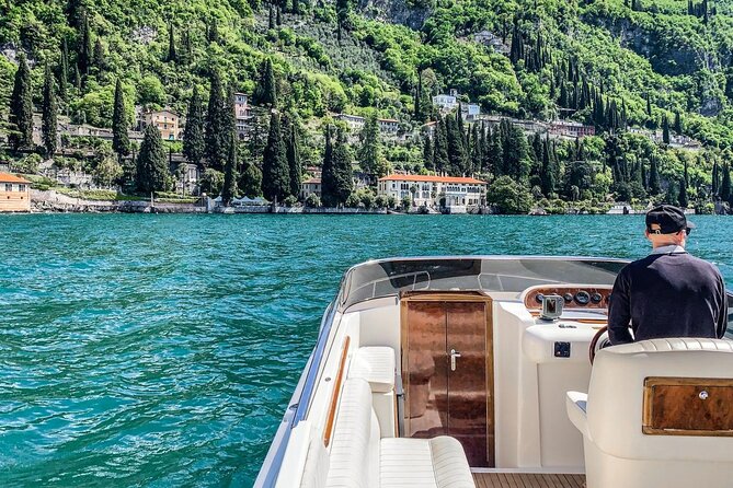 Private guided speedboat cruise on Lake Como from 1H to 4H - Varenna and the Monastero gardens area