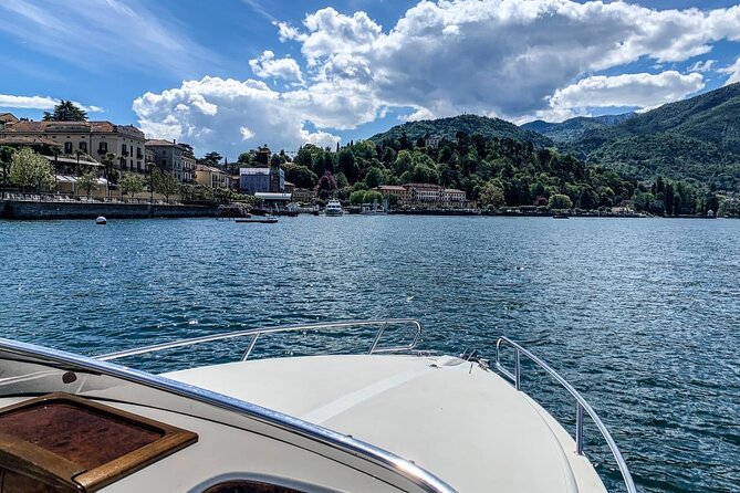 Private guided speedboat cruise on Lake Como from 1H to 4H - What you actually do on board: swims, snacks, and the guide style