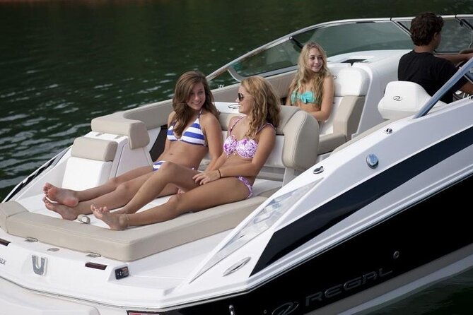 Private Lake Como Boat Tour with Captain Exclusive Scenic Cruise - Guides, Boats, and What “Private” Looks Like in Real Life