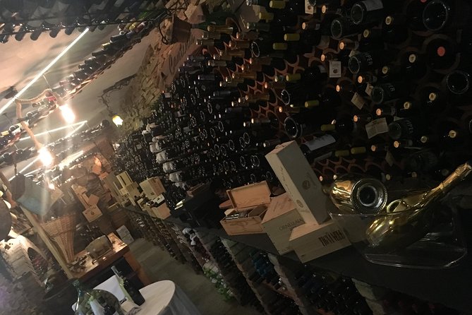 Private Wine Tasting in Bellagio with Chef Luigi Gandola - What you’ll taste: local bottles, Italian picks, and food pairings
